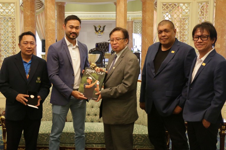 At Stars Pay Courtesy Call To Sarawak Chief Minister During Sarawak Championship Asian Tour