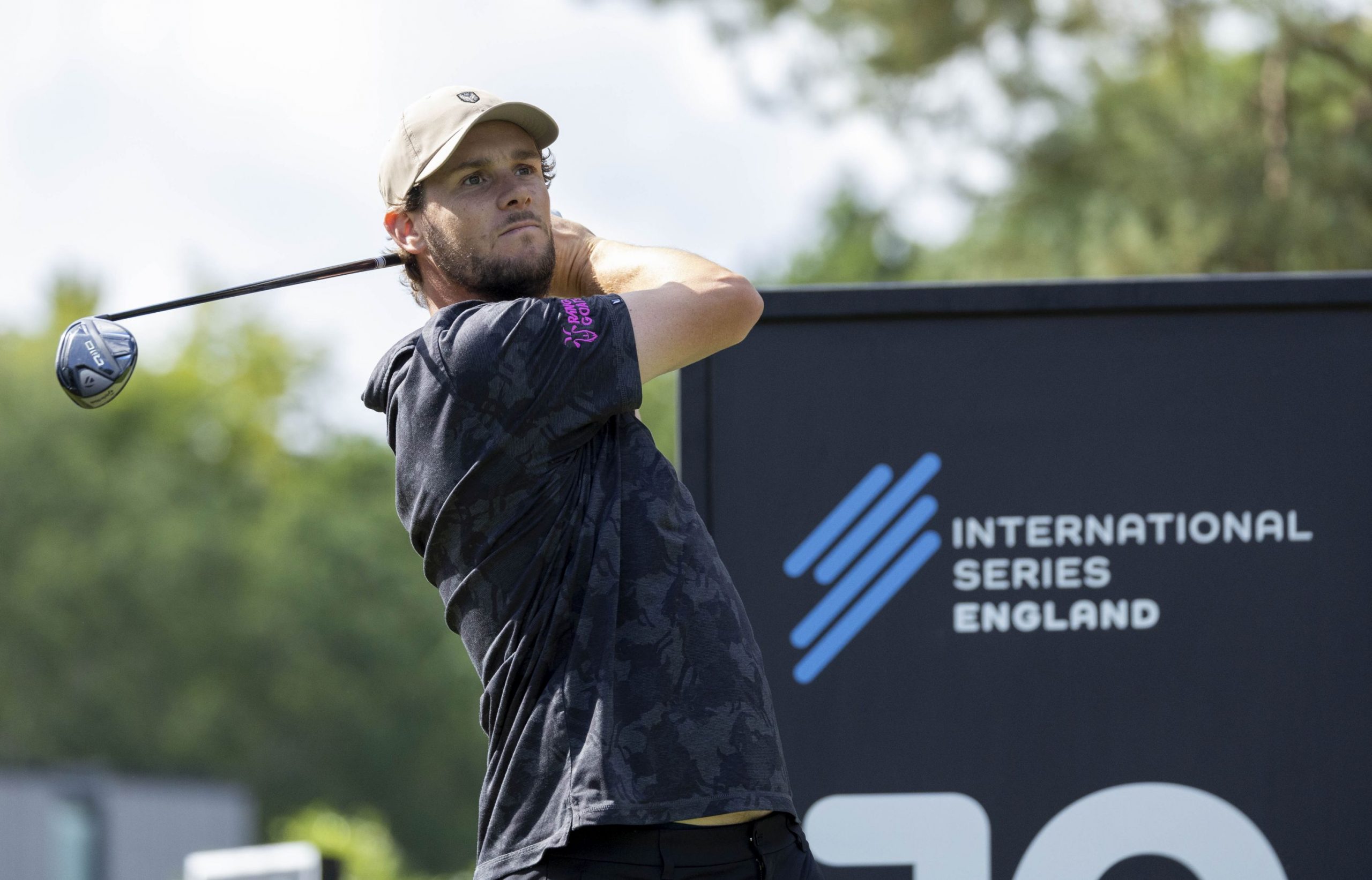 Pieters and Lee impress with opening 64s in England